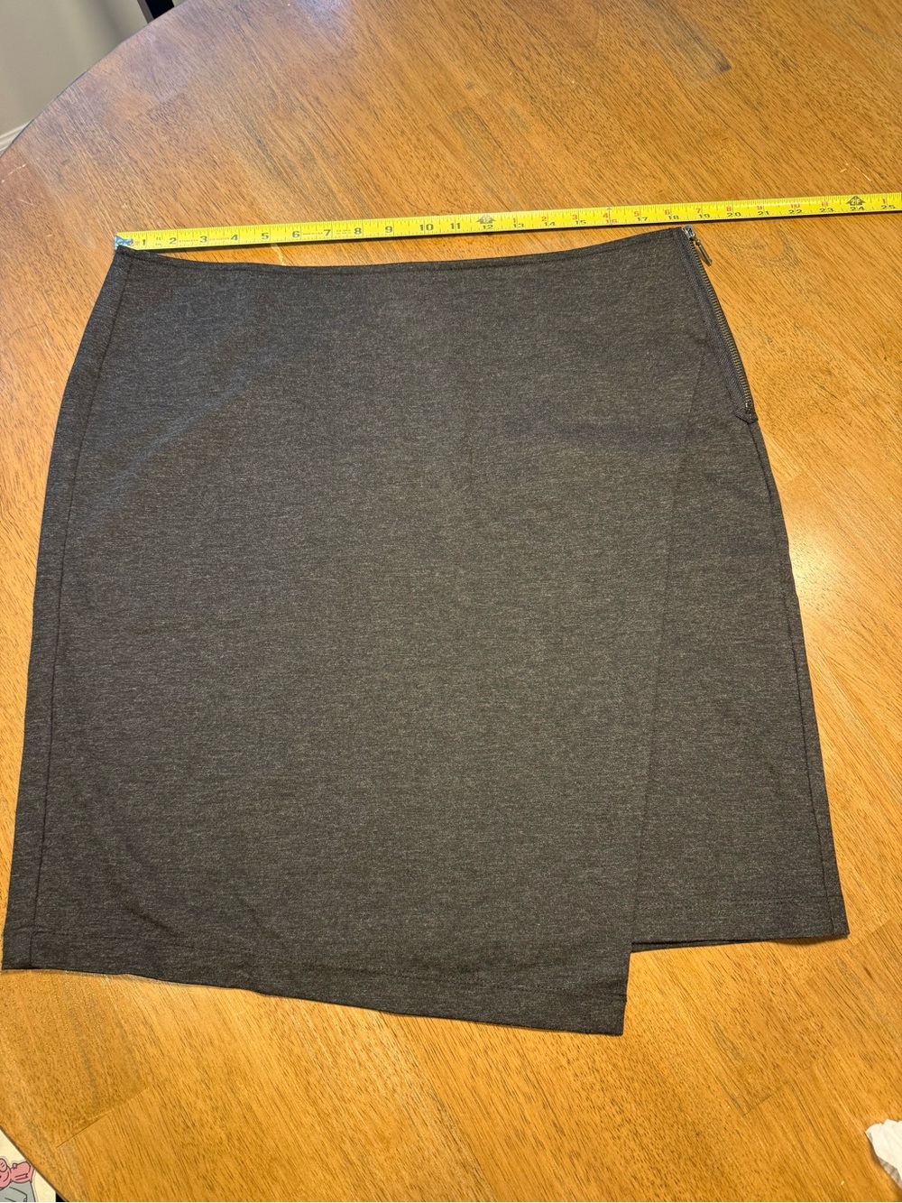 CAbi Dark Gray Women's Skirt size 14 NWT